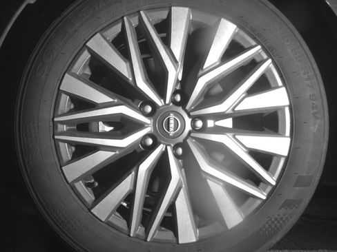 Used 2025 Nissan Altima 2.5 SV image 12