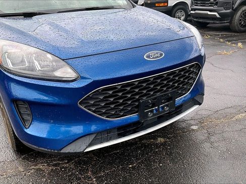 Used 2022 Ford Escape SE AWD/4WD image 3