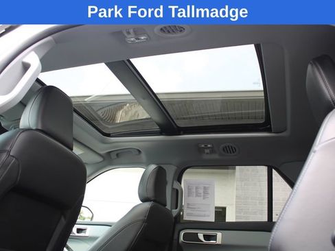 Used 2023 Ford Explorer XLT w/ Equipment Group 202A AWD/4WD image 20