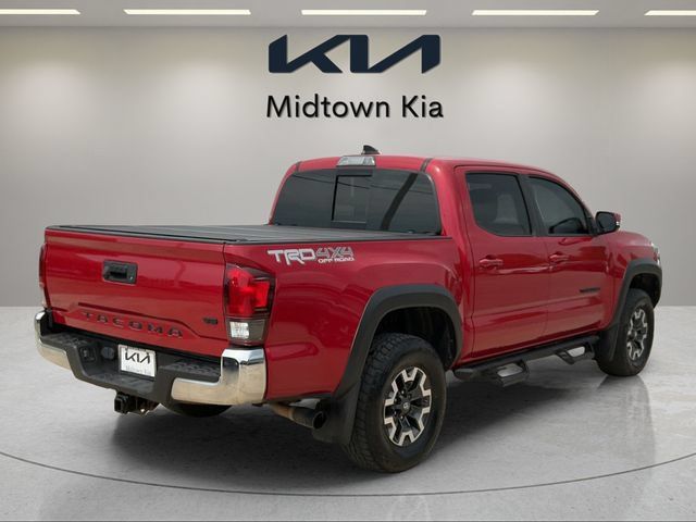 Used 2019 Toyota Tacoma TRD Off-Road AWD/4WD image 3