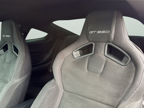 Used 2017 Ford Mustang Shelby GT350 w/ Electronics Package RWD image 9