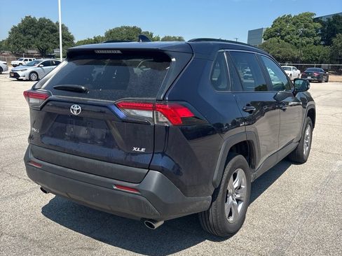 Used 2025 Toyota RAV4 XLE FWD image 4