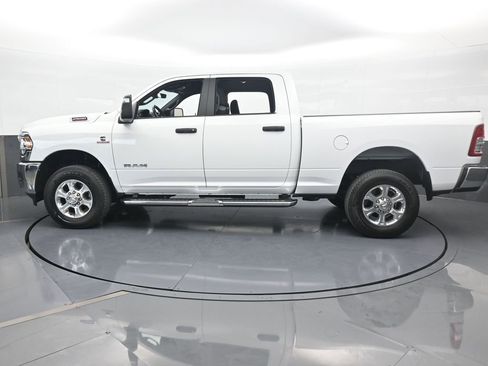 Used 2024 RAM 2500 Big Horn AWD/4WD image 3