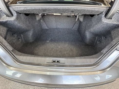 Used 2021 Nissan Maxima SR FWD image 22