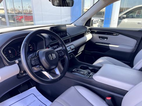 Used 2024 Honda Pilot EX-L image 11