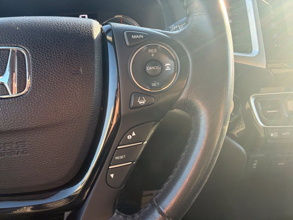 Used 2017 Honda Pilot Touring image 15