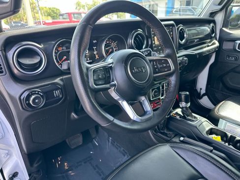 Used 2023 Jeep Wrangler Unlimited Rubicon 392 AWD/4WD image 9