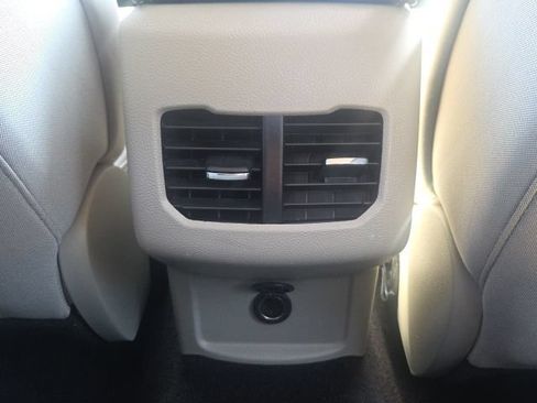 Certified 2020 Ford Fusion SE FWD image 16