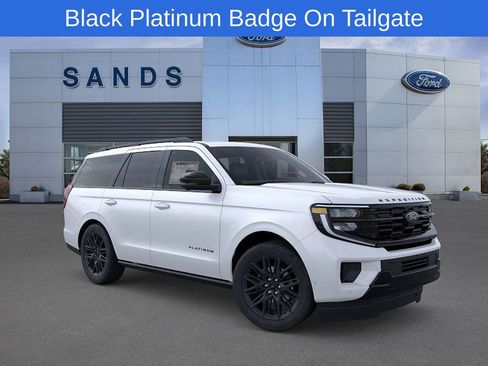 New 2026 Ford Expedition Platinum w/ Stealth Appearance Package image 7