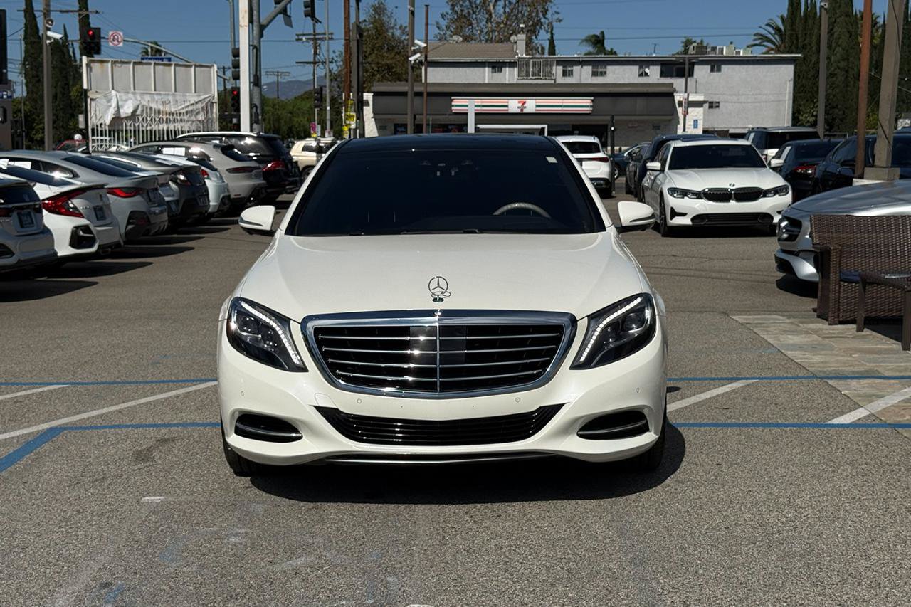Used 2016 Mercedes-Benz S 550 Sedan w/ Premium Package image 3