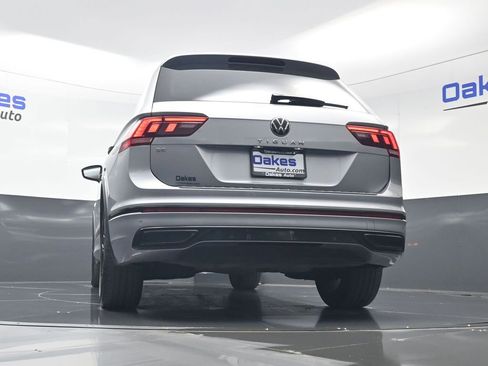Used 2023 Volkswagen Tiguan SE R-Line FWD image 44
