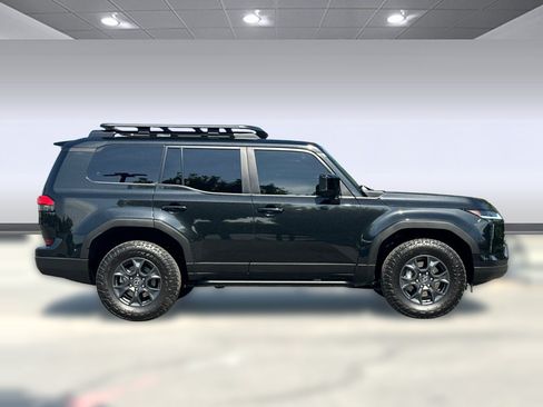 Used 2024 Lexus GX 550 AWD/4WD image 7