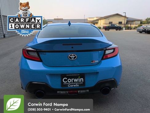 Used 2024 Toyota GR86 Premium RWD image 4