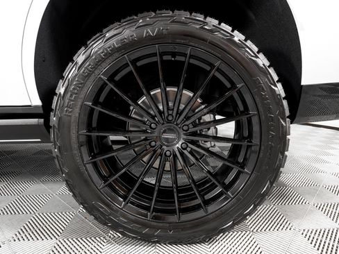 Used 2026 Cadillac Escalade Platinum Luxury w/ LPO, Floor Liner Package AWD/4WD image 35