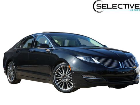 Used 2014 Lincoln MKZ image 1