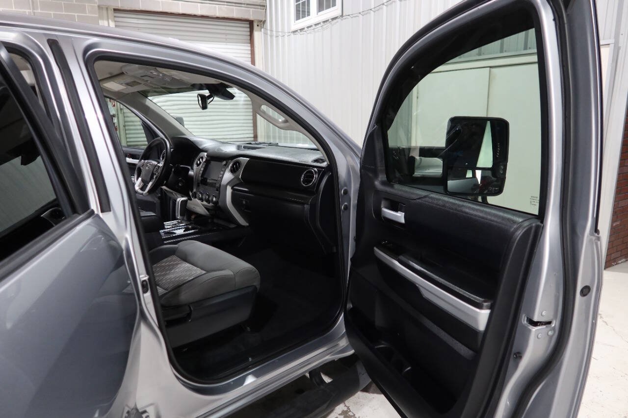 Used 2021 Toyota Tundra SR5 w/ SR5 Upgrade Package AWD/4WD image 12