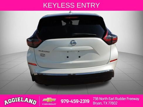 Used 2019 Nissan Murano S image 4