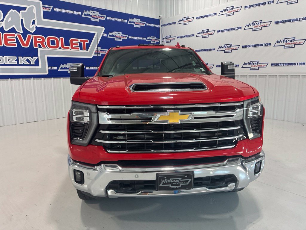 Used 2024 Chevrolet Silverado 2500 LTZ w/ LTZ Premium Package AWD/4WD image 12