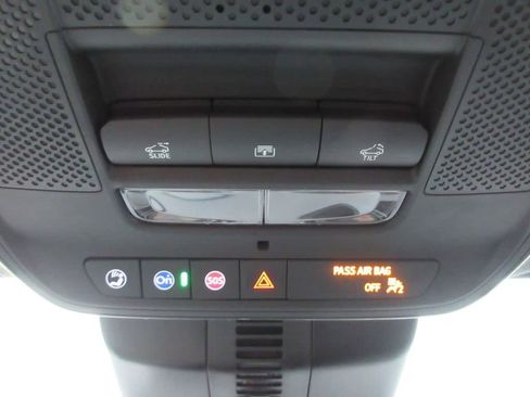 New 2026 Chevrolet Traverse LT w/ Sun and Wheel Package image 31