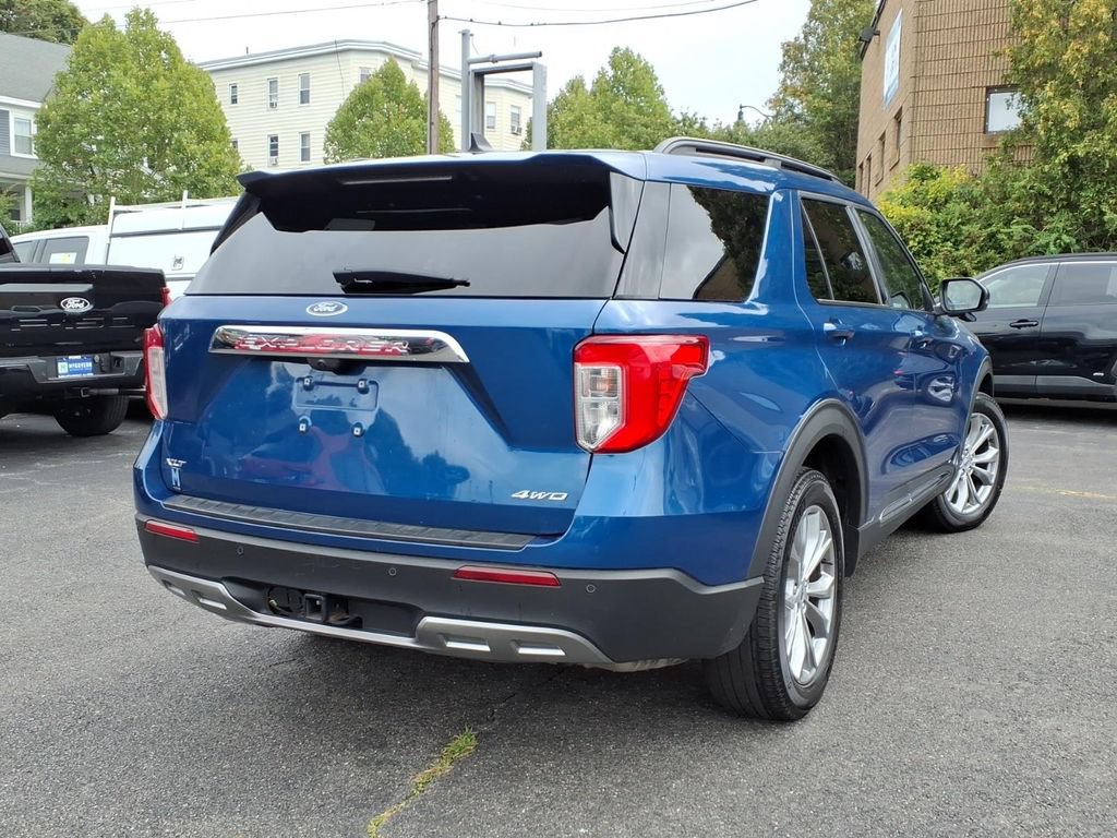 Used 2023 Ford Explorer XLT w/ Equipment Group 202A AWD/4WD image 6
