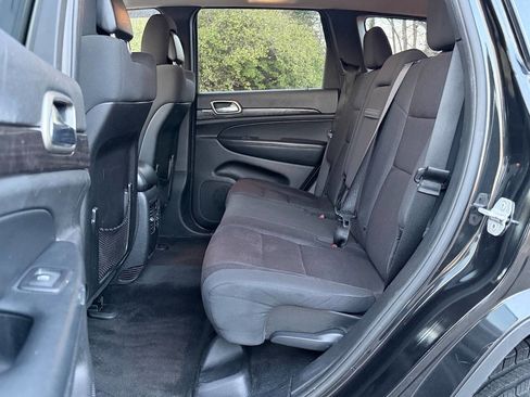 Used 2012 Jeep Grand Cherokee Laredo image 33