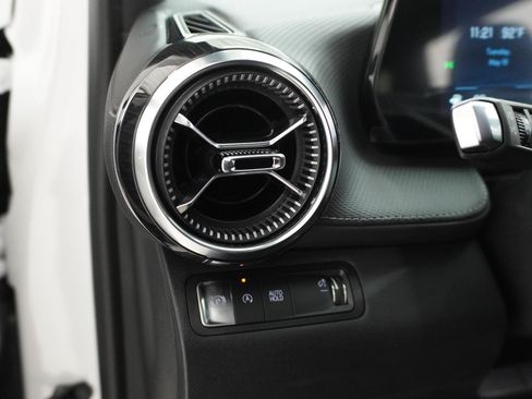 New 2026 Chevrolet Equinox LT w/ Safety and Technology Package FWD image 18