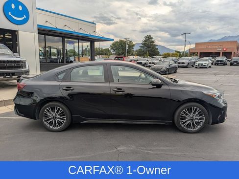 Used 2024 Kia Forte GT-Line w/ GT-Line Premium Package FWD image 2