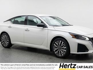 Used 2025 Nissan Altima 2.5 SV FWD video 1