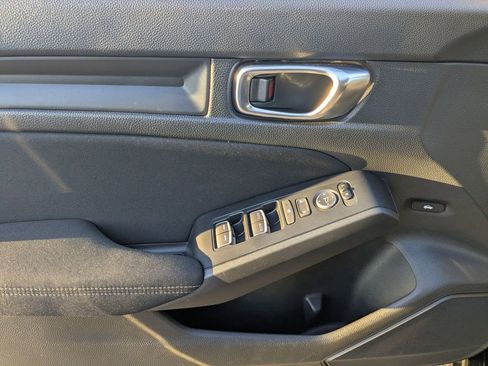 Used 2025 Honda Civic Sport image 14