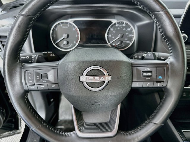 Used 2025 Nissan Rogue SV AWD/4WD image 19