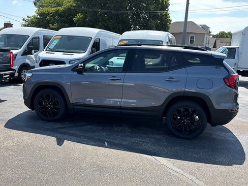 Used 2020 GMC Terrain SLT w/ Preferred Package AWD/4WD image 4