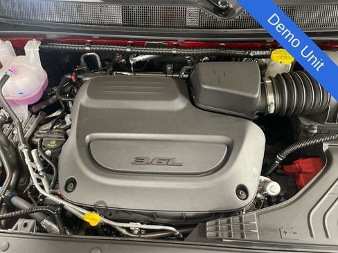 New 2026 Chrysler Pacifica Select image 25