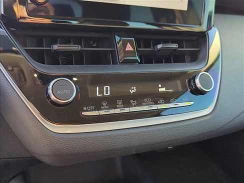 Used 2024 Toyota Corolla LE FWD image 18