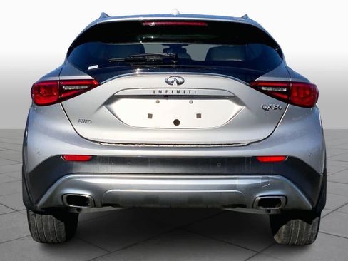 Used 2018 INFINITI QX30 Premium w/ Cargo Package image 5