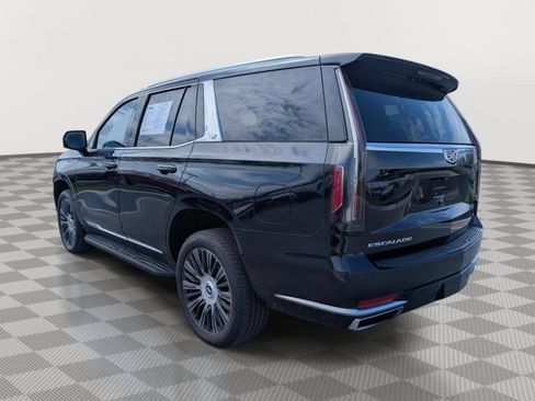 Used 2022 Cadillac Escalade Premium Luxury AWD/4WD image 3
