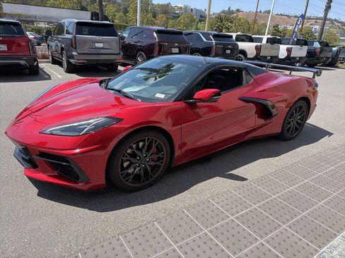 Used 2025 Chevrolet Corvette Stingray Convertible w/ Z51 Performance Package RWD image 3