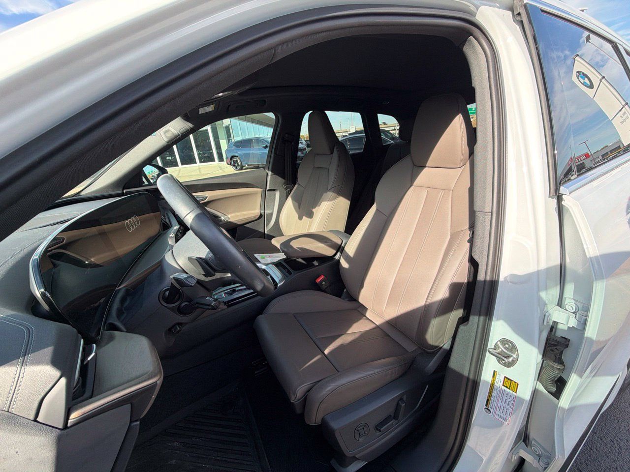 Used 2025 Audi Q5 Premium Plus AWD/4WD image 11
