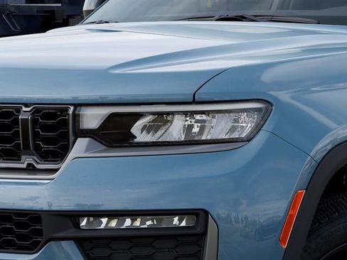 New 2026 Jeep Grand Cherokee L Limited AWD/4WD image 10