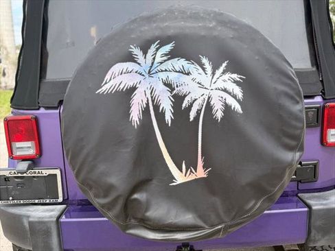 Certified 2018 Jeep Wrangler Sahara w/ Connectivity Group image 34