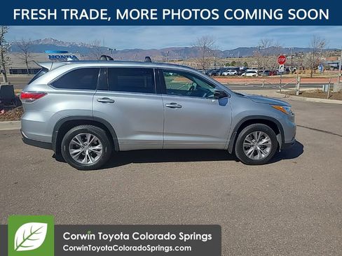 Used 2015 Toyota Highlander XLE image 8
