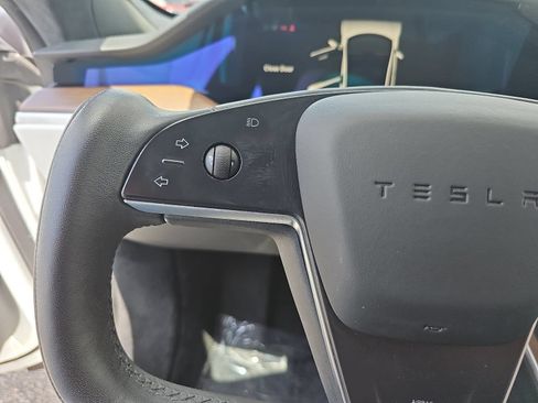 Used 2023 Tesla Model S Standard Range AWD/4WD image 17