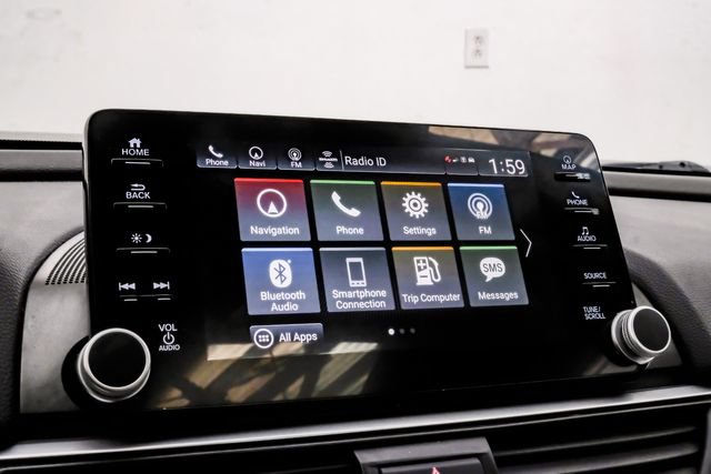 Used 2018 Honda Accord Touring image 40