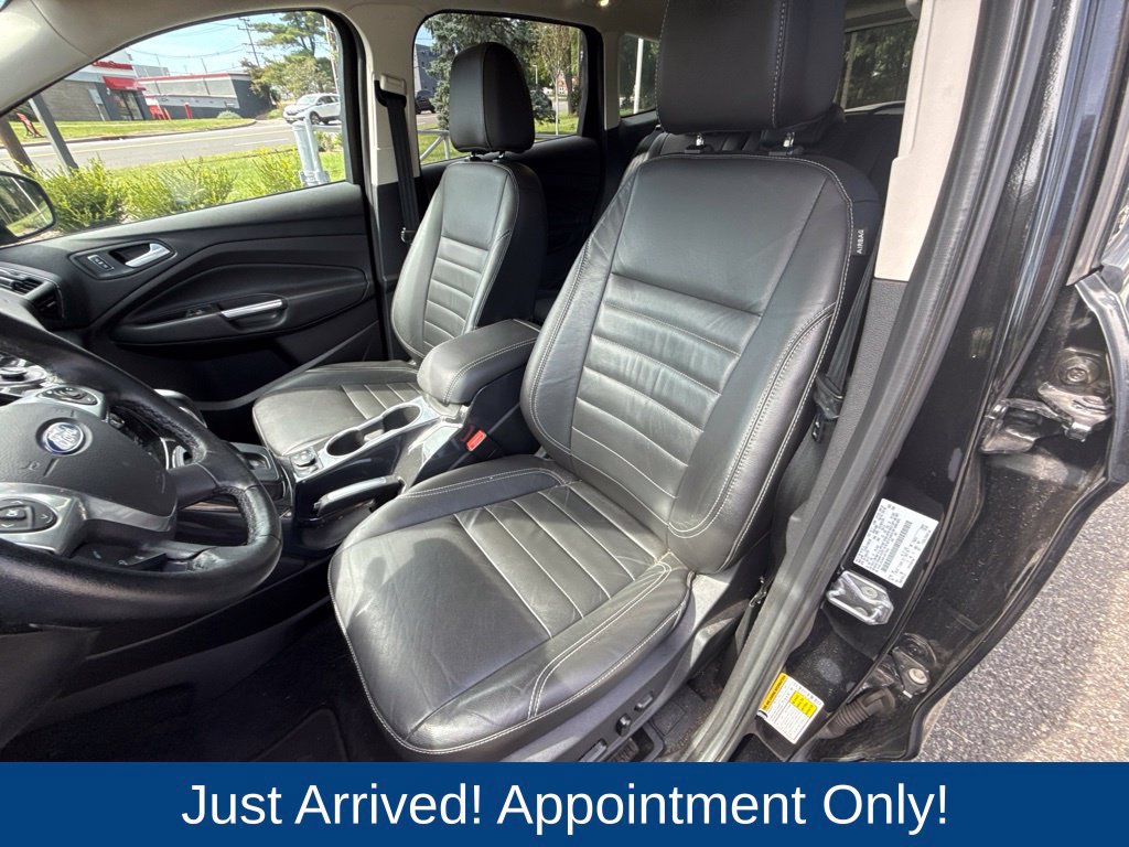 Used 2015 Ford Escape Titanium w/ Equipment Group 301A AWD/4WD image 9