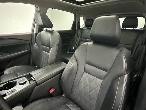 Certified 2023 Nissan Rogue Platinum w/ Platinum Premium Package image 9