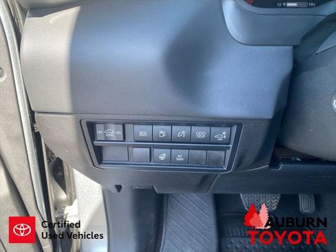 Certified 2024 Toyota Sequoia Platinum AWD/4WD image 41