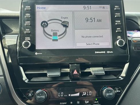 Used 2022 Toyota Camry XSE w/ Cold Weather Package FWD image 23