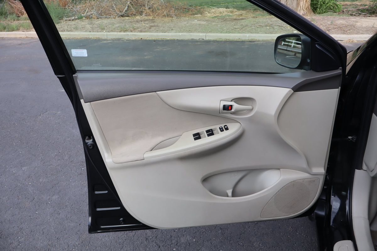 Used 2009 Toyota Corolla FWD image 23