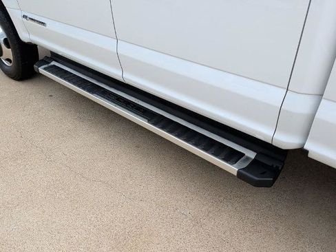 Certified 2022 Ford F350 XLT w/ XLT Premium Package AWD/4WD image 35