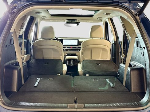 Used 2025 Kia Sorento SX image 7