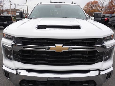 Used 2024 Chevrolet Silverado 2500 LT w/ All Star Edition image 6
